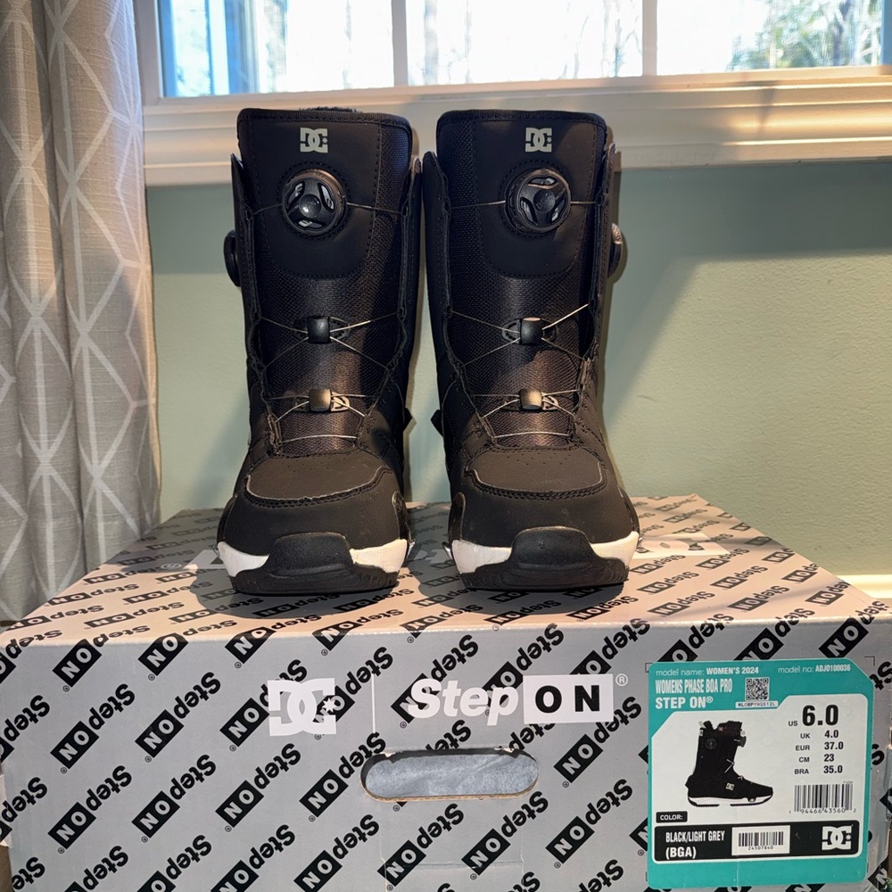 DC Step On Phase BOA Pro Women's Snowboard Boots - Black